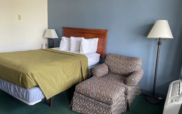 Horseshoe Curve Lodge