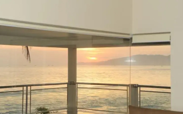 Sunset Beach House