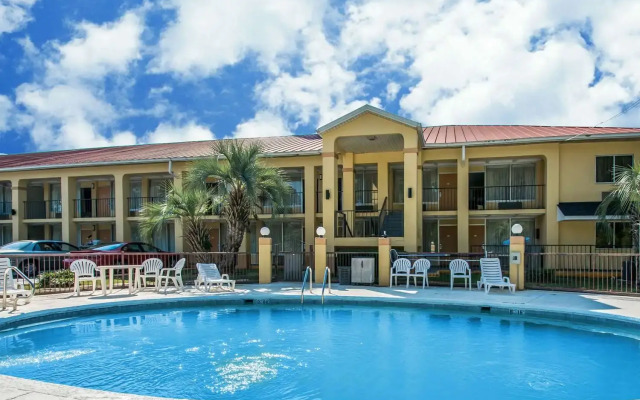 Quality Inn Evergreen