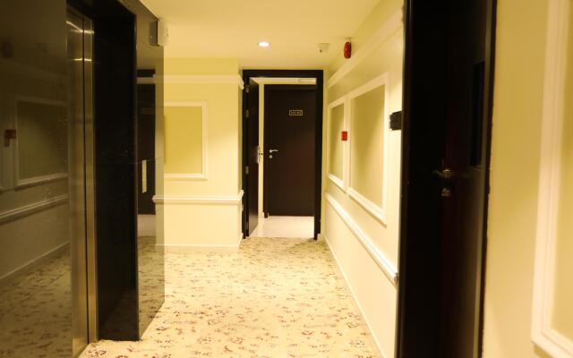 Remas Hotel Suites