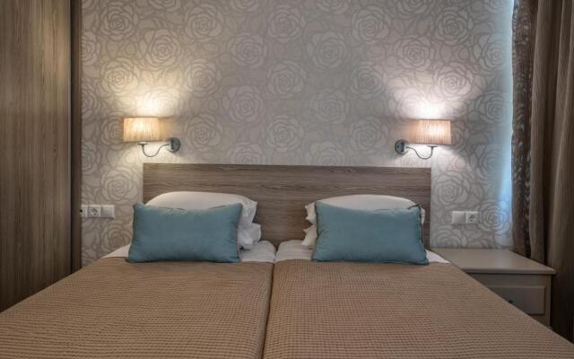 Lefkoniko Icarus Suites
