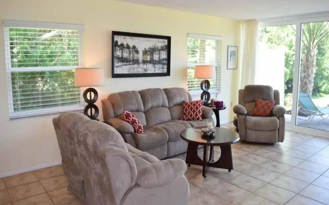 Westbay Cove South 703