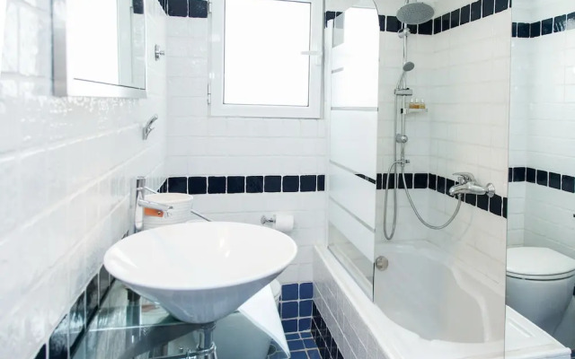 Gorgeous apartment in Piraeus