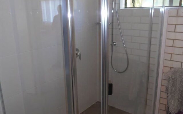 Beachside Court Holiday Apartments