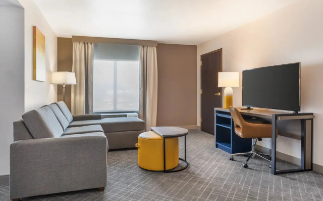 Comfort Inn & Suites Frisco East - McKinney