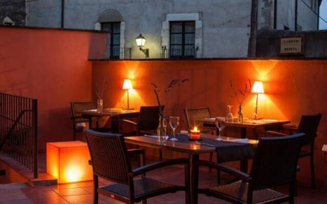 Maiya Business Hotel