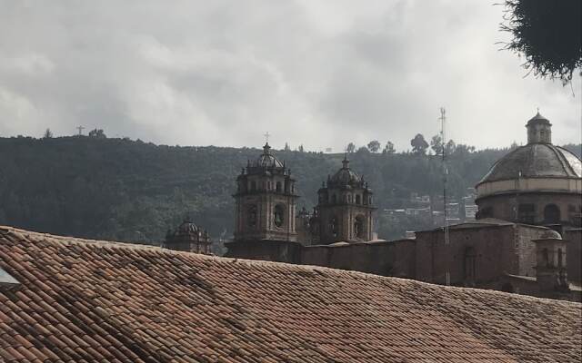 Del Niño Apartments