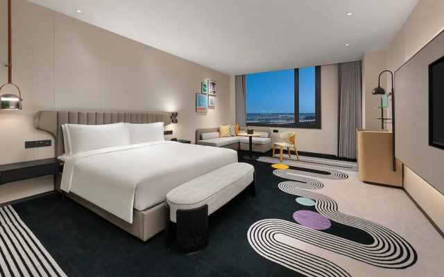 Holiday Inn Shanghai Pudong Airport by IHG