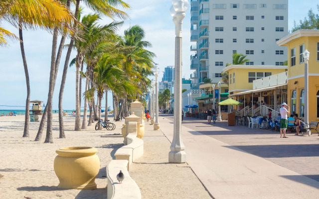 Caribbean Resort Suites