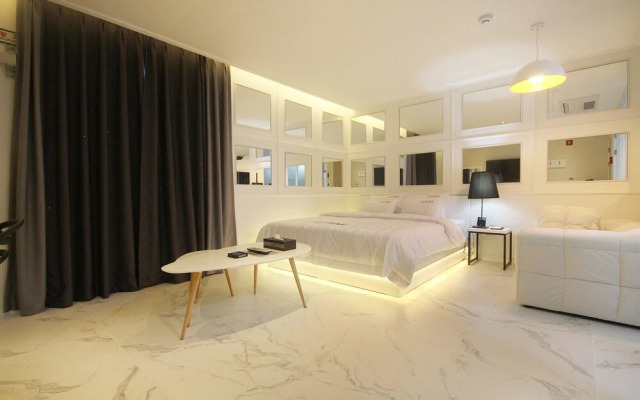 Yeosu Max Self Check-in Motel