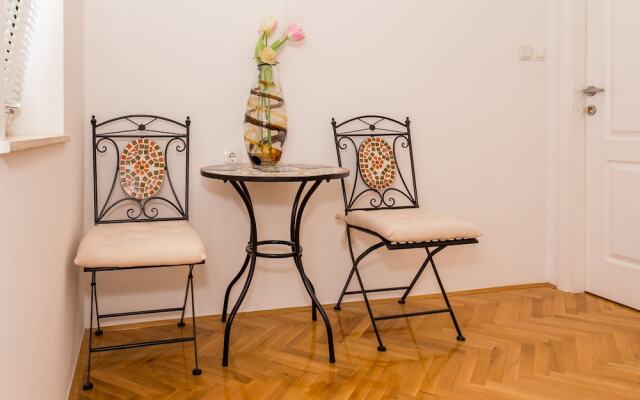 Ante apartments
