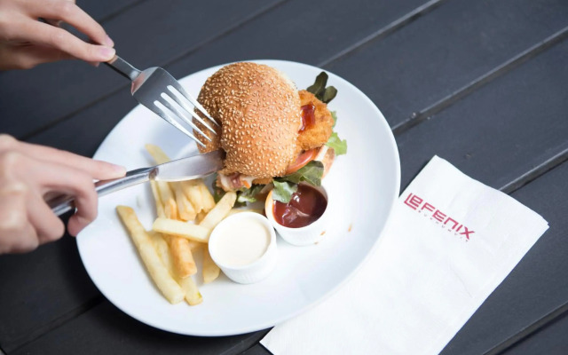 Le Fenix Sukhumvit
