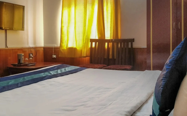 OYO 27809 Hotel Ganapathy Garden