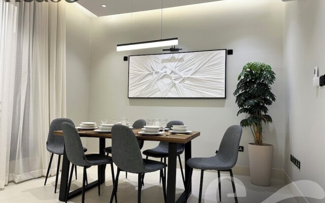 Tawun B3-11 Royal touch Balcony AZ24