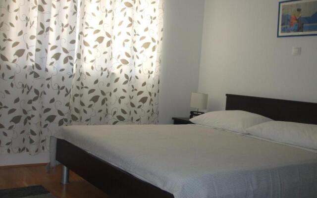 Apartments Jela
