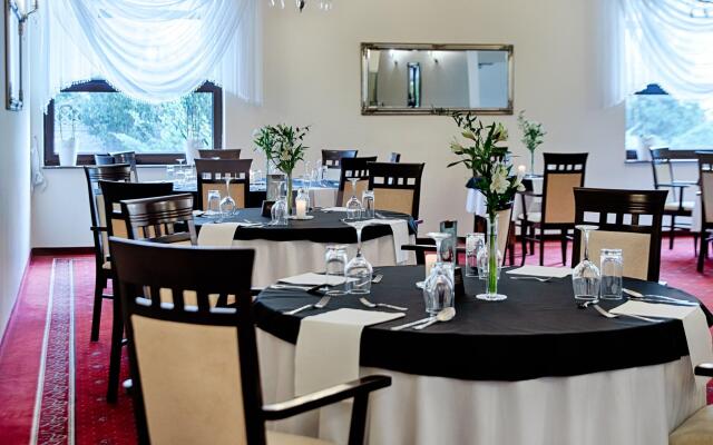 Grand Royal Hotel