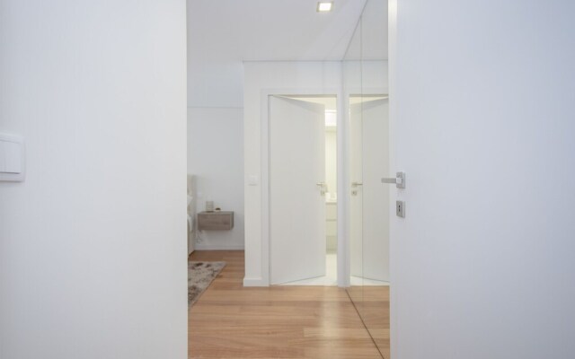 Liiiving in Porto - Luxury River View Apartment I