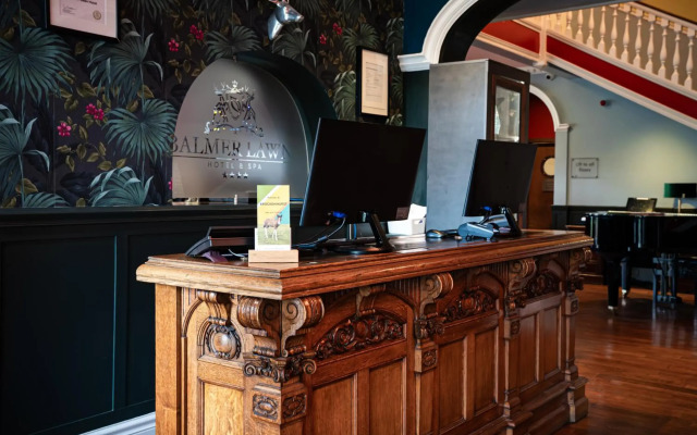 Balmer Lawn Hotel