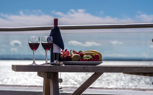 Galway Bay Sea View Apartments