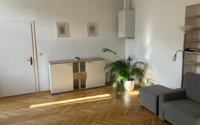 Ruhige Wohnung in Helenental