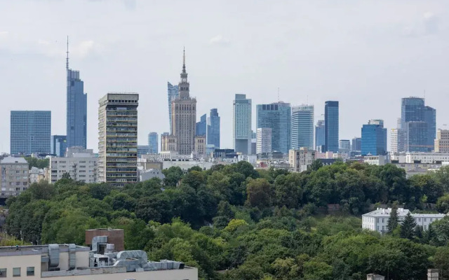15th Floor Studio in Warsaw by Renters