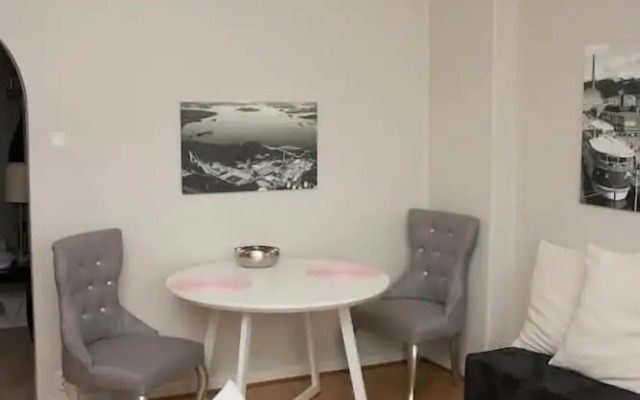 Kotimailma Aina Lahes Suite Hamenk