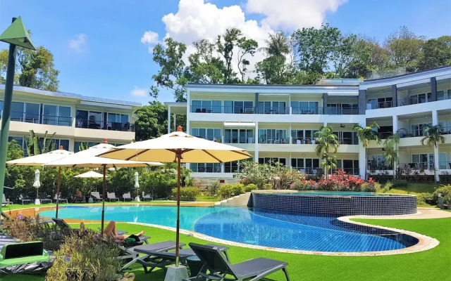 G201 Swimming Pool Gym Kitchen Free Parking Balcony