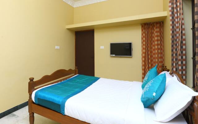 OYO 9833 Home 3BHK Reddiyarpalayam