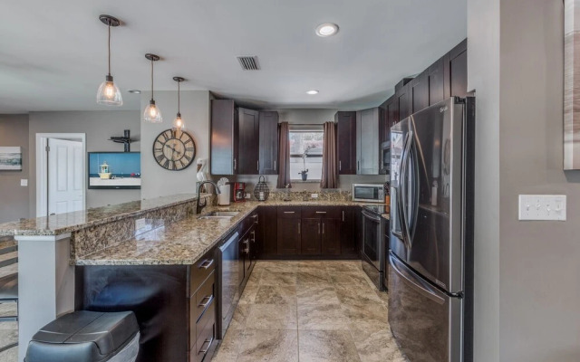 Summer Breeze 7 Bedroom Home by Redawning