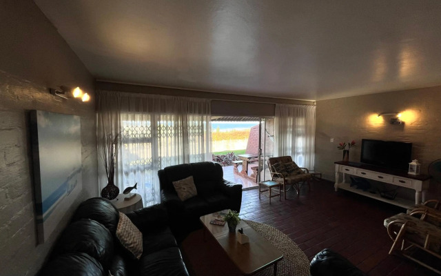 Dolphin View Self Catering