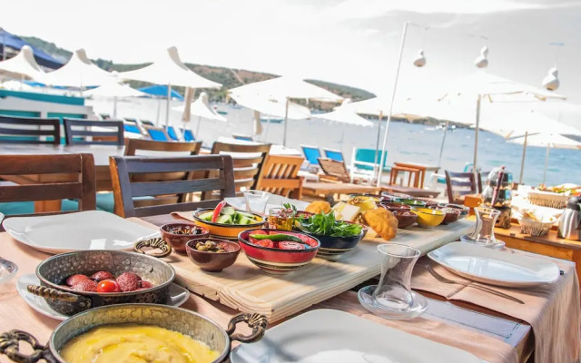 Blue Bay Beach Otel