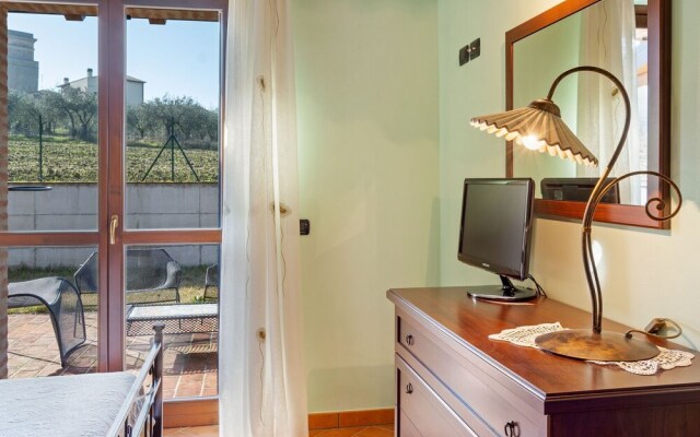 Lavish Holiday Home in Marsciano With Swimming Pool