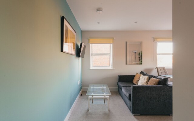 Stratford Central Apartments by Paymán Club