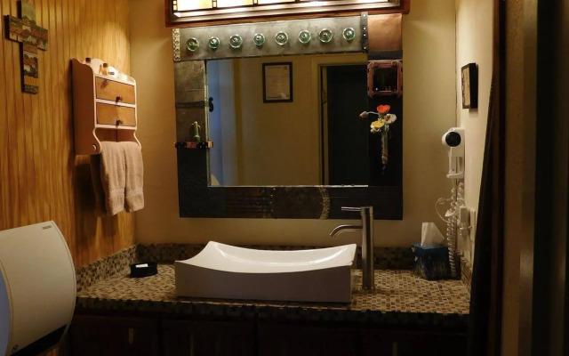 Inn at the Art Center