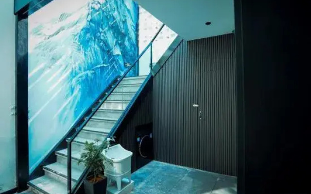 Lanjing Guesthouse (Luoyang,Lijingmen Cross Street)