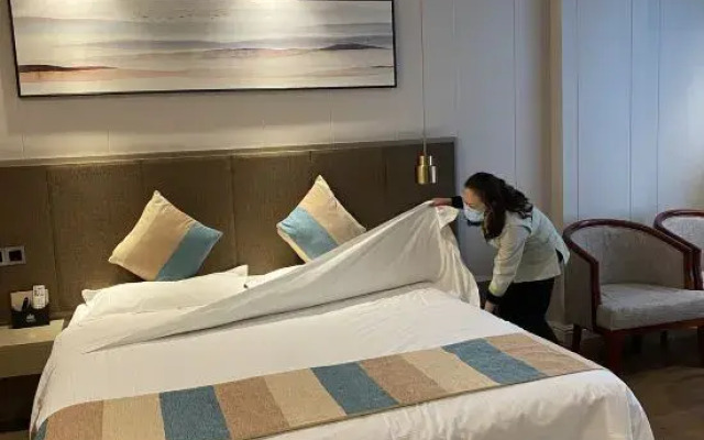 Dynasty Hotel (Chongqing Qianjiang Branch)