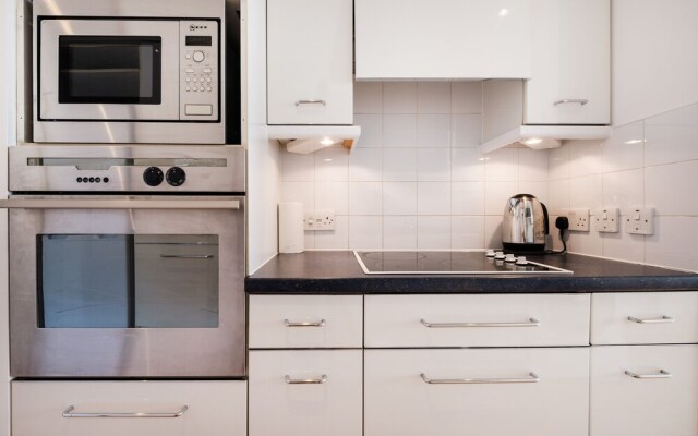 Holborn Penthouse Apartment with Terrace
