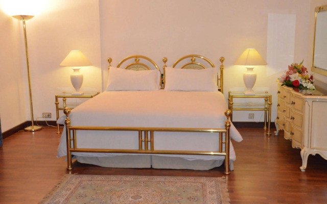 Saladin Hotel