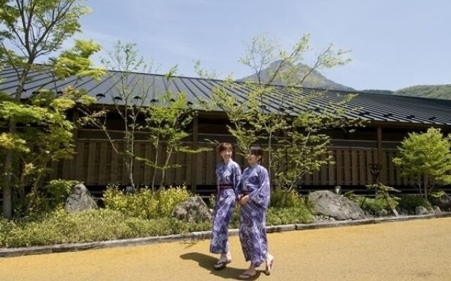 Yufuin Onsen Iyashi no Sato Kanputei