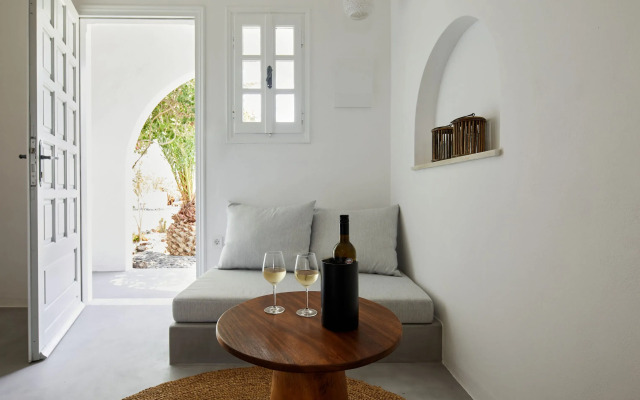 Symmetry Suites