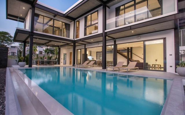 Elegant 4BR Pool Villa Sunset Garden 3