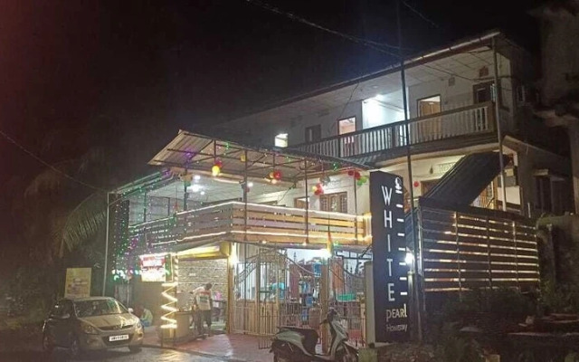 White Pearl Home Stay