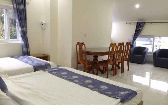 Cam Tu Cau - 27 Le Hong Phong Hotel