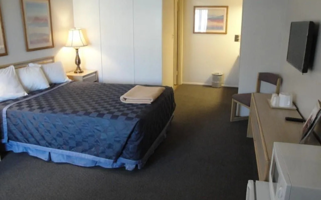 The Hotel Y