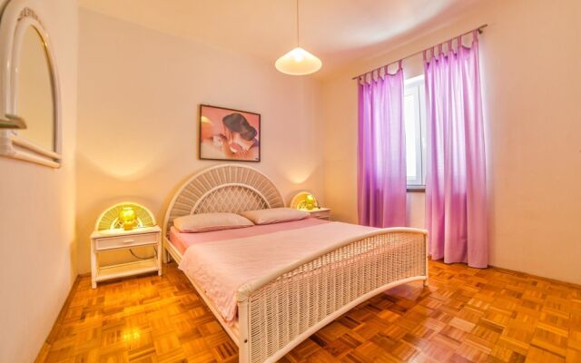 Apartments Lidija