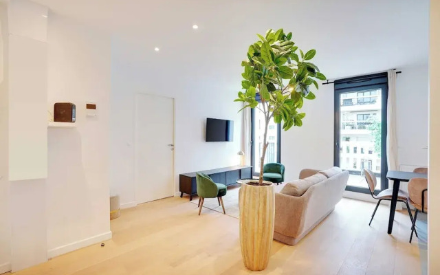 Duplex With Terrace in Levallois