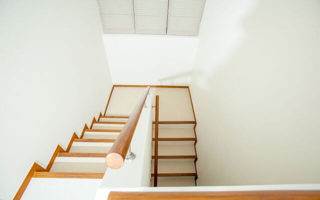 Laem Ka Residence by Tropiclook