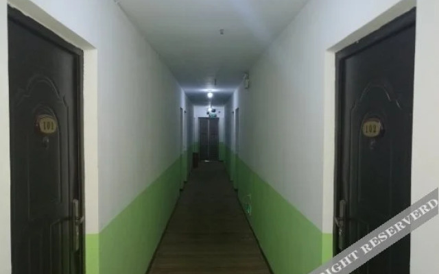 Yijiaqin Motel