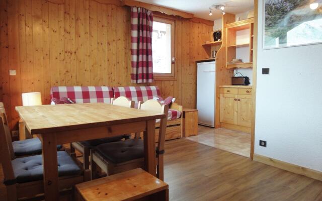 Spacious Apartment in Méribel near Ski Lift