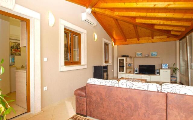 Apartments Kristina 1531